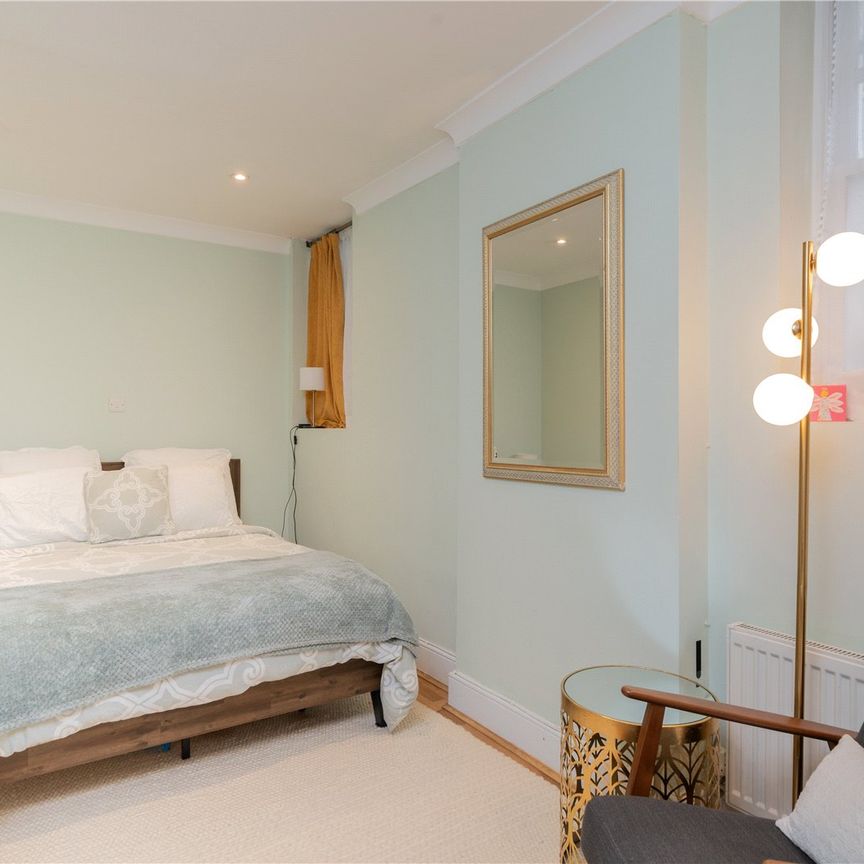 Pembridge Villas, Notting Hill, W11, London - Photo 1