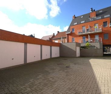 2 slaapkamer-appartement met terras en garage, gelegen in het centr... - Foto 1