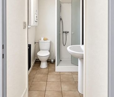 Location Appartement 2 pièces 23m² YZEURE 03400 - Photo 2