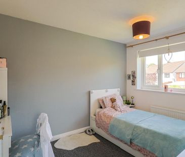 3 bedroom detached house to rent - Photo 4