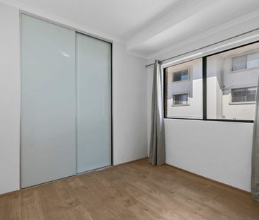Move In & Enjoy - Enter Via Purkis Street - Photo 5