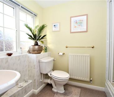 5 bedroom detached house to rent - Photo 1