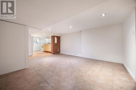 #Bsmt - 389 Ashdale Avenue – Toronto E01, Ontario - Photo 3