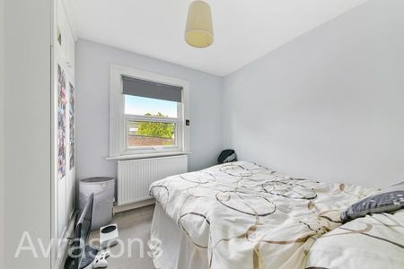 4 bedroom flat to rent - Photo 5