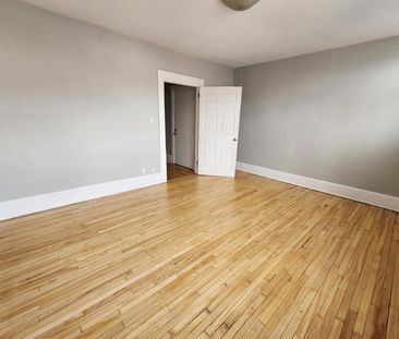 4 - 225 St. Patrick Street - Photo 1