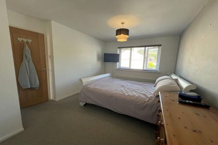 3 bedroom detached house to rent - Photo 5