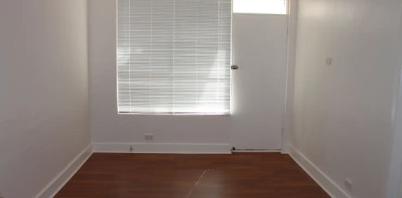 11/57 Kingsville Street, Kingsville VIC 3012 - Photo 2