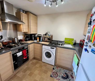 2 bedroom apartment to rent - Photo 2