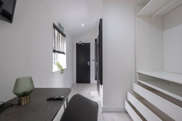 5 bedroom house to rent - Photo 1