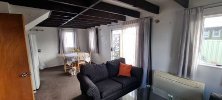 2 Bedroom In Birkdale - Photo 3
