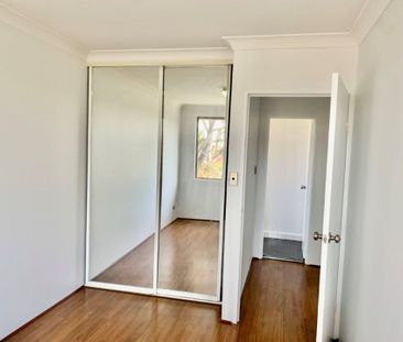 Recently Renovated Unit - Photo 2