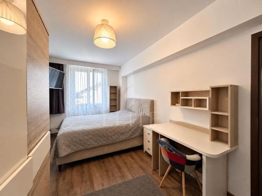 Apartament 3 camere in zona semicentrala - Fotografie 1
