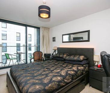 Gavin Bank, Geoffrey Watling Way, Norwich - Photo 4