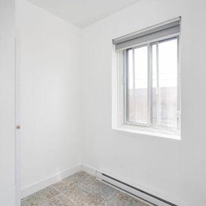 2 CH - 1 SDB - Montréal - $1,995 /mo - Photo 2
