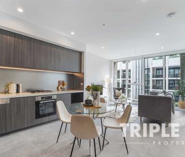 Nearly brand new one-bedroom & Double car park space & Biggest layo... - Photo 3