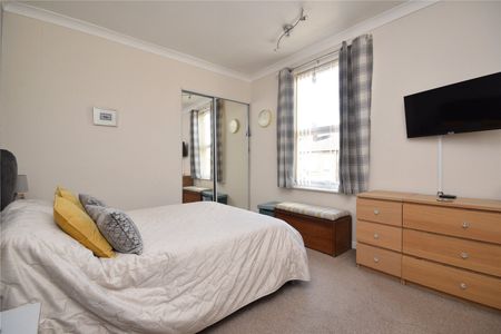 14, Common Lane, East Ardsley, Wakefield, West Yorkshire, WF3 2EP - Photo 2