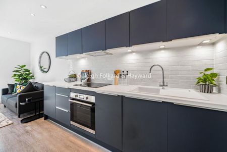 1 bedroom flat to rent - Photo 4