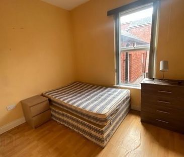 Great 7 Bedroom House, 69 University Avenue, Queens Quarter, Belfas... - Photo 3