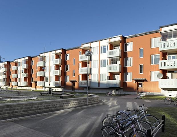 Fäbodvägen 12, Skogås - Photo 1