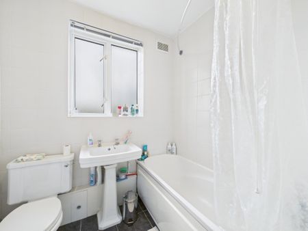 Glassmill Lane, Bromley, BR2, London - Photo 5