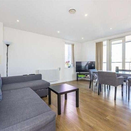 Queensbury House, Poplar, Equinox Square, E14 - Photo 1