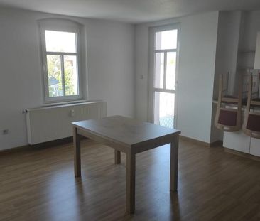 Eine traumhafte 2-RW mit atemberaubendem Balkon wartet auf Sie!! - Photo 1