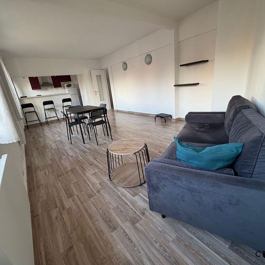 Location Appartement 4 pièces 94m² MARCQ EN BAROEUL 59700 - Photo 1