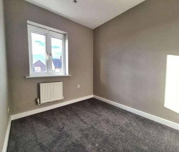 Croft Avenue, Tamworth, B79 - Photo 2