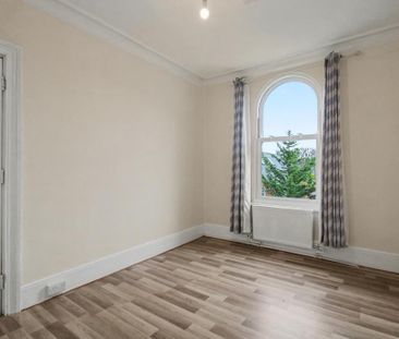 6 bedroom semi-detached house to rent - Photo 6