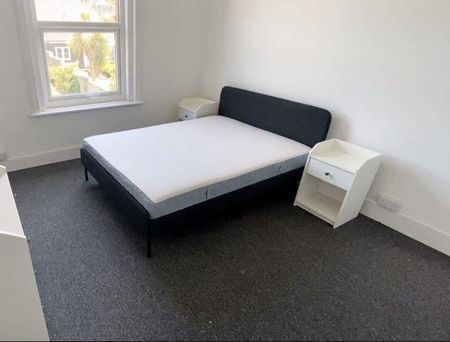 1 bedroom semi-detached house to rent - Photo 2