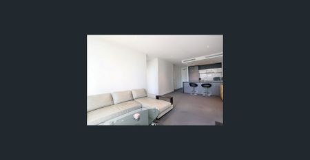 CITY FRINGE LIVING AT WRAP - FURNISHED - Photo 2