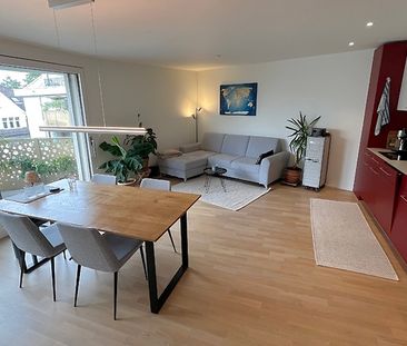 2½ Zimmer-Wohnung in Zürich - Kreis 8, möbliert, auf Zeit - Photo 2