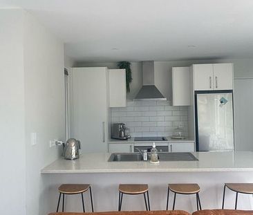 Charming 3BR Howick Haven - Photo 3