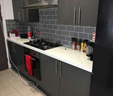 Coburn Street, Cathays, CF24 - Photo 2