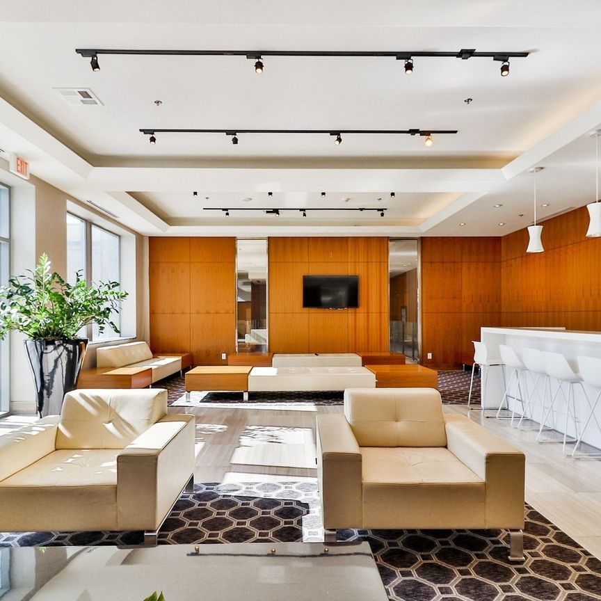 For Lease - 111 St. Clair Avenue Unit# 902, Toronto, Ontario - Photo 1