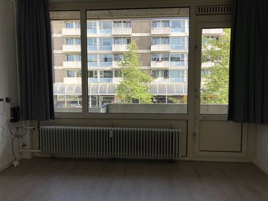 Te huur: Appartement Louis Bouwmeesterplein in Tilburg - Photo 1