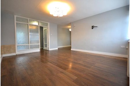 Field End Close, Gaywood, King’s Lynn - Photo 2