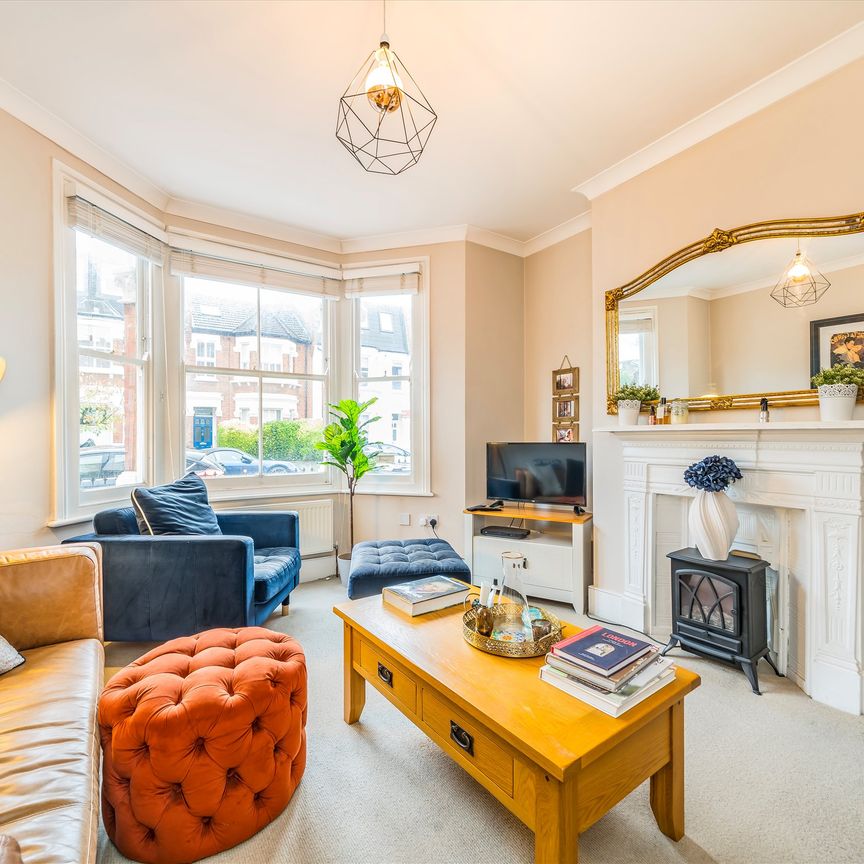 Queensmill Road, SW6, London - Photo 1