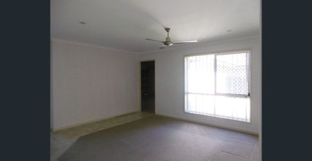 Family Home in Pumicestone Estate - Available soon! - Photo 4