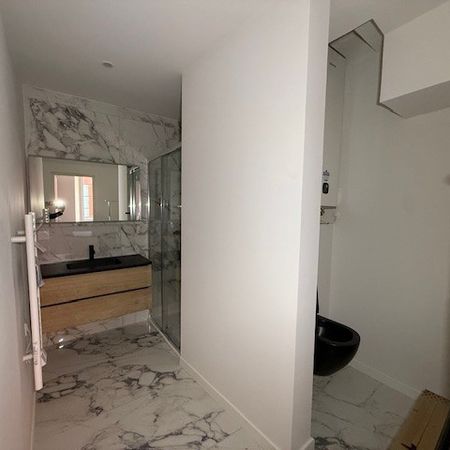 Location Appartement 2 pièces 31m² LA VALETTE DU VAR 83160 - Photo 4