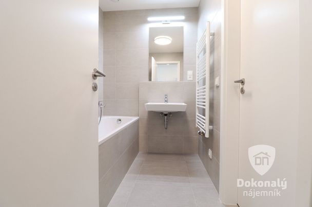 Pronájem bytu 2+kk 43 m² - Photo 1