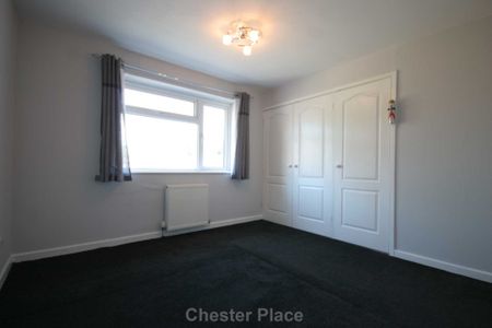 Eversley Court, Chester - Photo 2