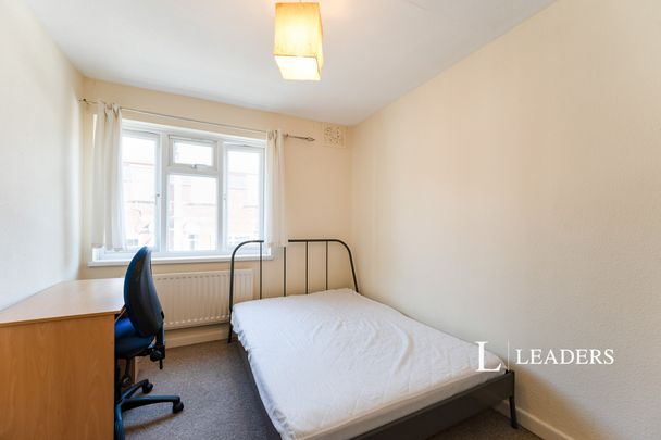 4 bedroom maisonette to rent Elm Grove, Southsea, PO5 - Photo 1