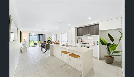 Expansive Family Home in a Prime Gables Location - Photo 4