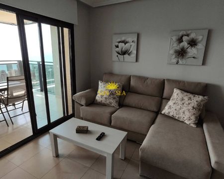 STUNNING APARTMENT IN BENIDORM WITH BREATHTAKING VIEWS - Photo 2