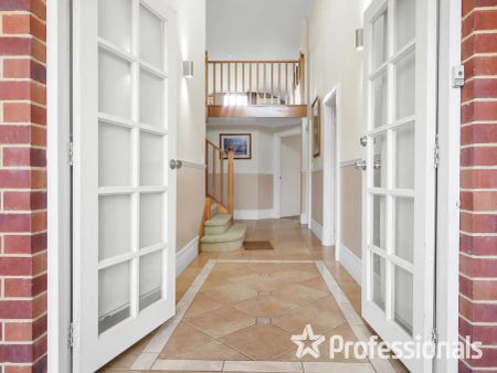 “Magnificent Two-Storey Home in Sought-After Currambine” - Photo 2