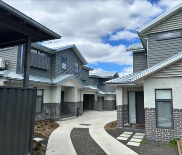 Private quiet lifestyle in Glenroy prime location - Photo 2