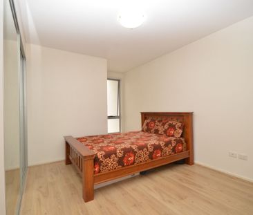 Near New 2 Bedroom Apartment!!! - Photo 3