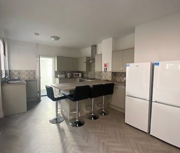 Double En-suite Room - Grimsby Road - Photo 4