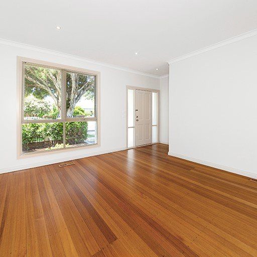 Spacious & Stylish Townhouse! - Photo 1